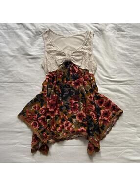 Axes Femme Floral Lace Bow Handkerchief Hem Tunic Top Cream Medium Japan